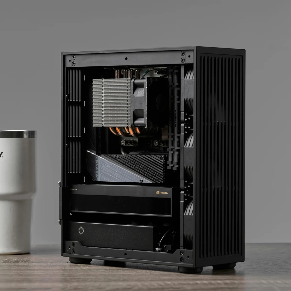 Gamme FCC Nova : PC compact et silencieux